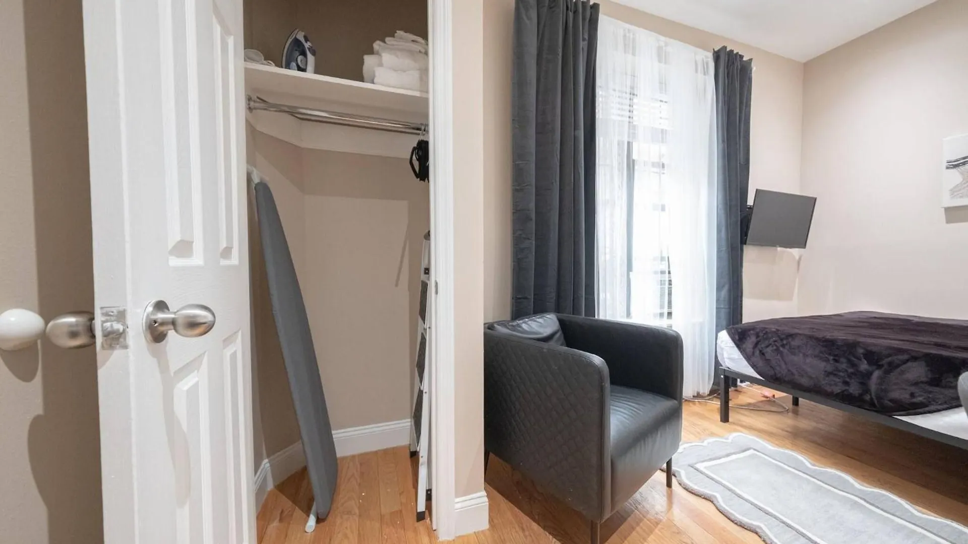 Apartment Spacious 4Br 2Ba Duplex Apt With Private Patio Wd New York
