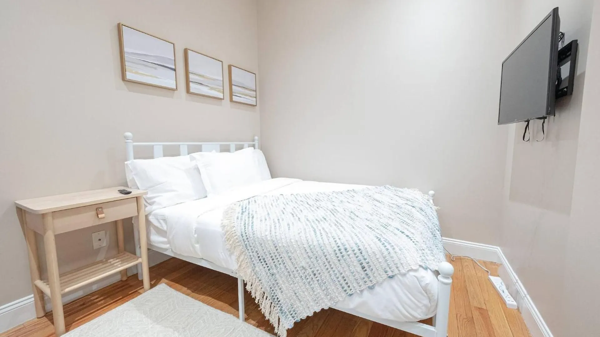 Apartment Spacious 4Br 2Ba Duplex Apt With Private Patio Wd New York