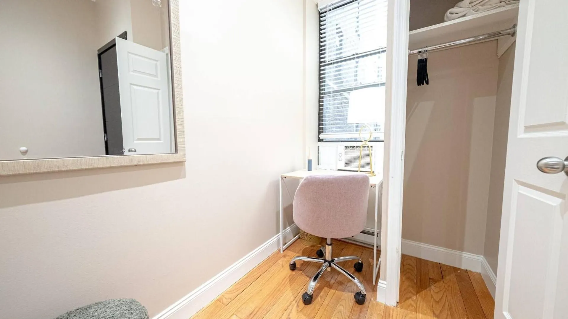 Appartement Spacious 4Br 2Ba Duplex Apt With Private Patio Wd New York États-Unis